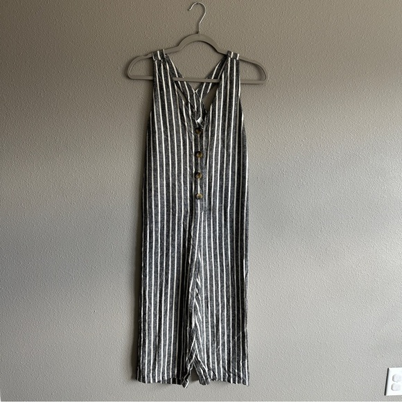 Abound Nordstroms Gray White Striped Button Down Jumpsuit Small - Picture 1 of 8